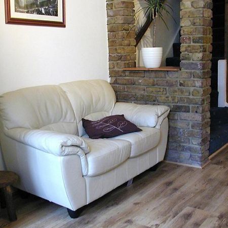 Dee & Steve'S B&B Windsor Dış mekan fotoğraf