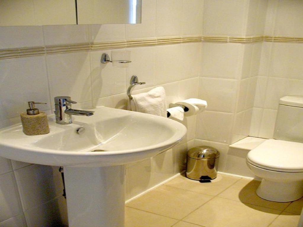 Dee & Steve'S B&B Windsor Oda fotoğraf